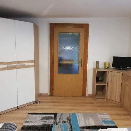 Apartman Sandal
